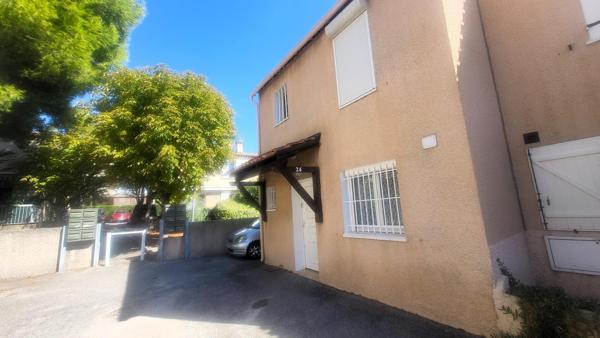 La Valentine, villa T5 avec jardin et parking au calme complet