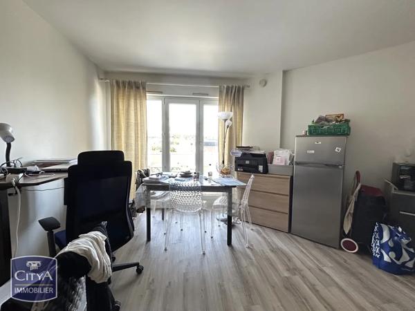 Appartement à vendre 1 pièce 28m² Évry-Courcouronnes (91000)