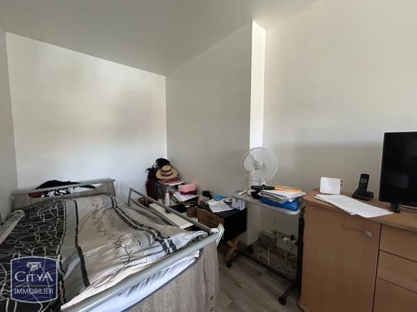 Appartement à vendre 1 pièce 28m² Évry-Courcouronnes (91000)