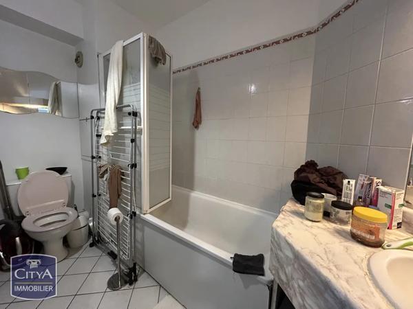 Appartement à vendre 1 pièce 28m² Évry-Courcouronnes (91000)