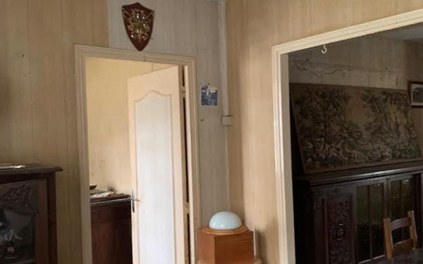 Maison à vendre    3 pièces •  Saint-Éloi