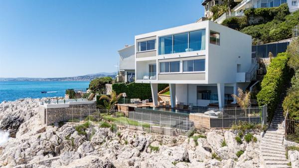 Villa Pieds dans l'eau Cap de Nice