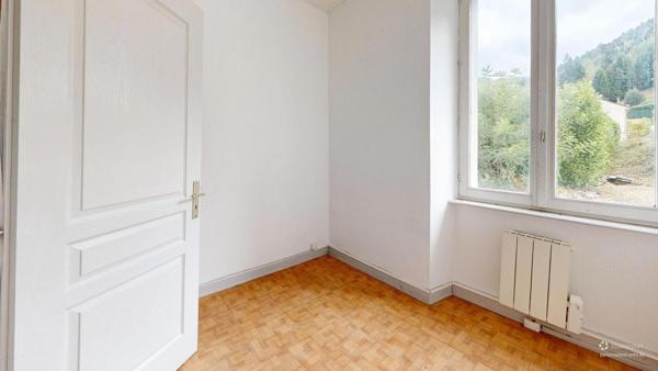 Maison  71 m2, 4 pièces 2 chambres sur 124 M² de terrain.