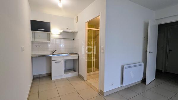 A LOUER - NANTES SAINT CLEMENT - STUDIO IDEAL ETUDIANT !