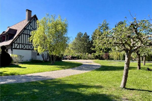 Propriété normande d'exception de 230m2 dans un cadre privilegié