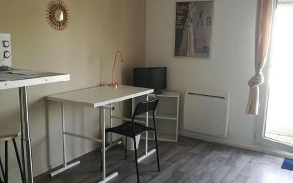 Appartement à louer    1 pièce •  Tours