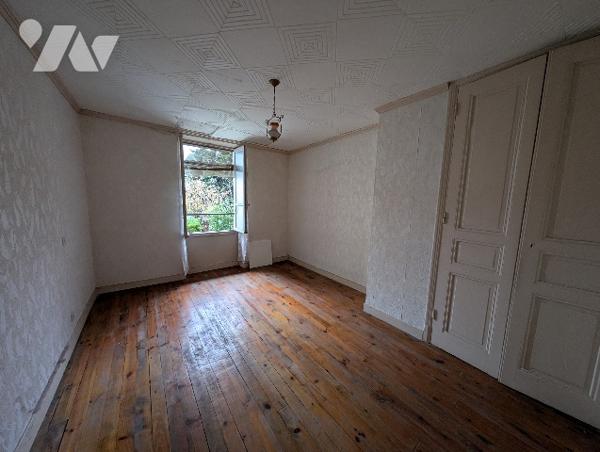 BEAUMONT LES VALENCE - Maison de ville T6, 139 m²