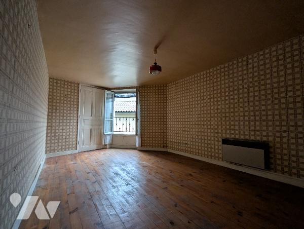 BEAUMONT LES VALENCE - Maison de ville T6, 139 m²