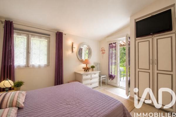 Maison à vendre 7 pièces 264 m² Cogolin