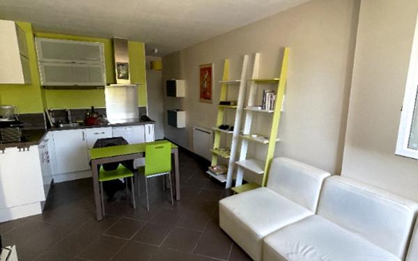 Appartement à vendre    2 pièces • 31,66 m2 Sète