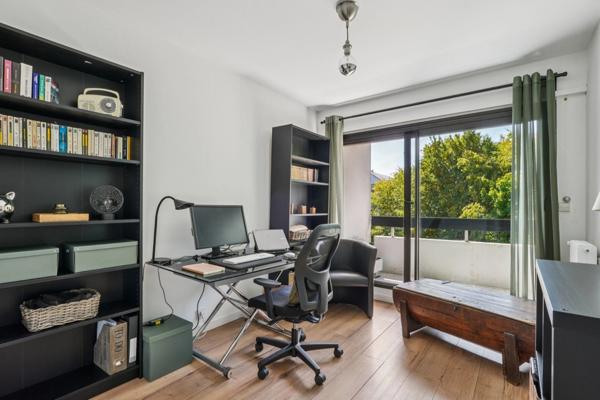 - 91830 LE COUDRAY-MONTCEAUX - DUPLEX EN DERNIER ETAGE AVEC ASCENSEUR - 30M2 DE TERRASSES - SEJOUR CATHEDRALE - VUE ARBOREE SANS VIS A VIS - PARKING -