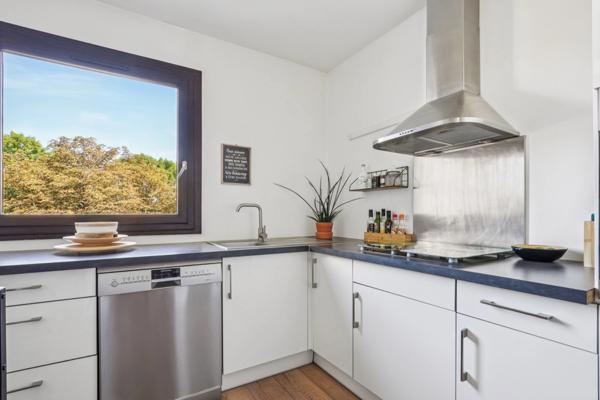 - 91830 LE COUDRAY-MONTCEAUX - DUPLEX EN DERNIER ETAGE AVEC ASCENSEUR - 30M2 DE TERRASSES - SEJOUR CATHEDRALE - VUE ARBOREE SANS VIS A VIS - PARKING -