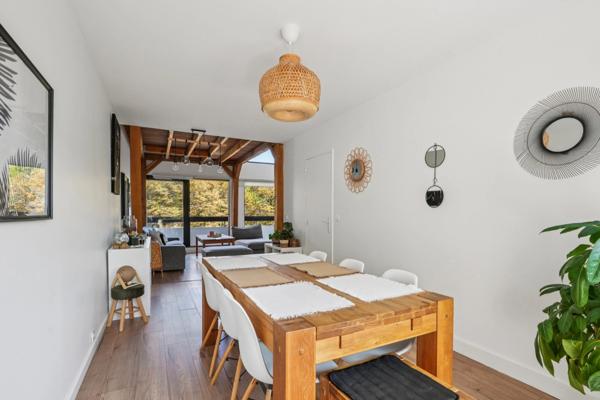 - 91830 LE COUDRAY-MONTCEAUX - DUPLEX EN DERNIER ETAGE AVEC ASCENSEUR - 30M2 DE TERRASSES - SEJOUR CATHEDRALE - VUE ARBOREE SANS VIS A VIS - PARKING -