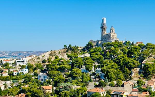 Appartement à vendre    3 pièces • 71,07 m2 Marseille 7