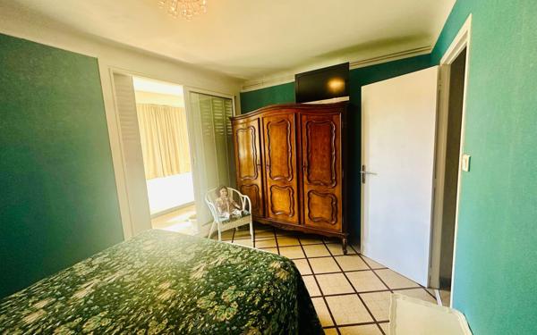 Appartement à vendre    3 pièces • 71,07 m2 Marseille 7