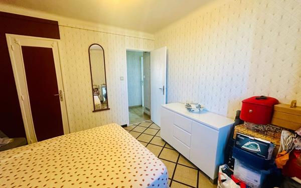 Appartement à vendre    3 pièces • 71,07 m2 Marseille 7