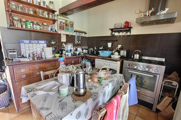 Aix-en-Provence (13090) Maison de charme 6 pièces avec 1,5 hectare de terrain – Cadre exceptionnel 15mn d’Aix-en-Provence