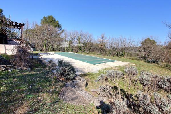 Aix-en-Provence (13090) Maison de charme 6 pièces avec 1,5 hectare de terrain – Cadre exceptionnel 15mn d’Aix-en-Provence