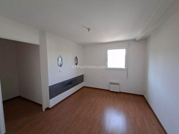 Vente                                                      Appartement
                        
                     4 pièces                      72 m2                     à Gisors