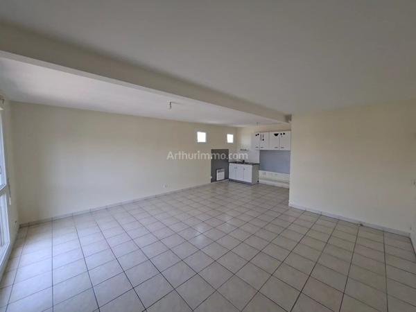 Vente                                                      Appartement
                        
                     4 pièces                      72 m2                     à Gisors