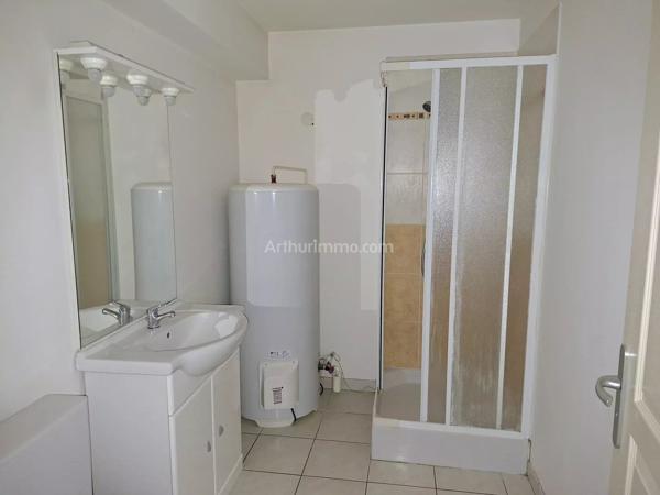 Vente                                                      Appartement
                        
                     4 pièces                      72 m2                     à Gisors
