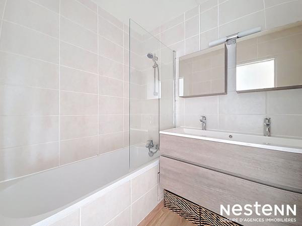 CASTANET-TOLOSAN - Appartement T4 rénové - Dernier étage - Terrasse plein sud - Garage + cave en sous-sol