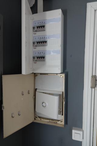 Garches (92380) Appartement dernier étage sans mitoyenneté de voisinage Vue tour Eiffel