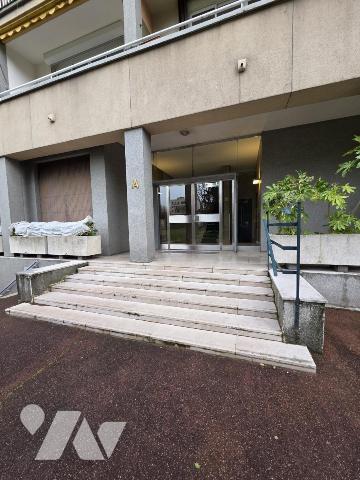 Boulogne Billancourt - Rhin et Danube - 2 pièces en RDC avec parking