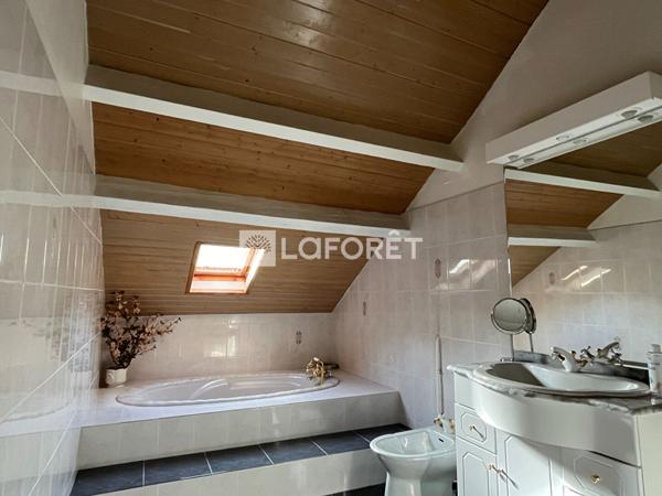 Achat immeuble Capvern - 24 pièce(s) - 640 m² - 193 000 €