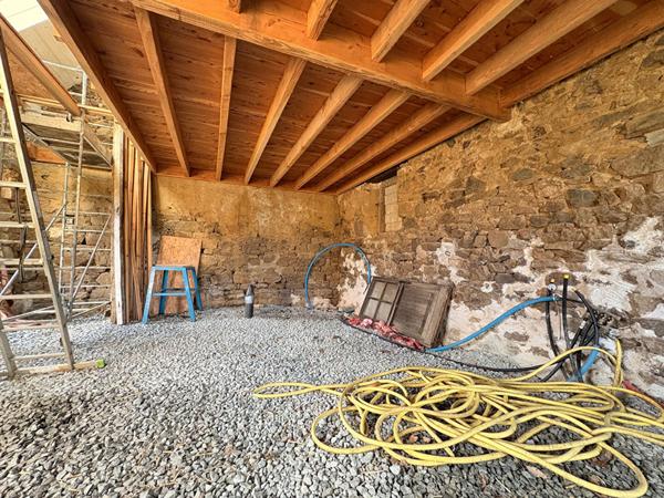 Corps de ferme Saint-Michel-en-Grève, 8616 m² de terrain.