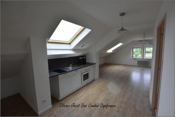 Appartement à vendre 3 pièces FESCHES LE CHATEL (25)