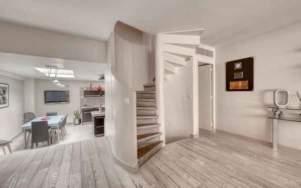Maison à vendre    5 pièces • 175 m2 Boulogne-Billancourt