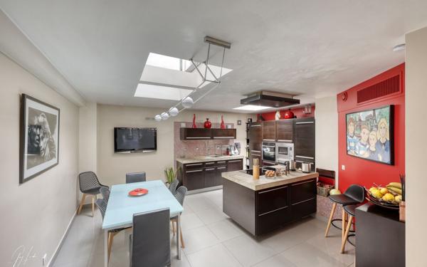 Maison à vendre    5 pièces • 175 m2 Boulogne-Billancourt