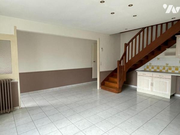 Maison de 120m² avec dépendances sur terrain de 844m²