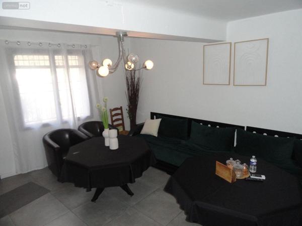 Maison de ville à vendre à Saint-Gilles dans le Gard (30800), ref : 11411/448   
CENTRE VILLE