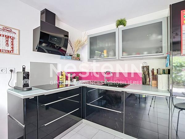 FONTAINES-SUR-SAONE APPARTEMENT T3 EN REZ DE JARDIN 2 CHAMBRES AVEC TERRASSE  JARDIN ET GARAGE