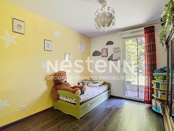 FONTAINES-SUR-SAONE APPARTEMENT T3 EN REZ DE JARDIN 2 CHAMBRES AVEC TERRASSE  JARDIN ET GARAGE