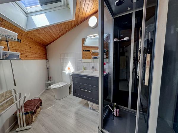 Villeneuve-sur-Lot (47300) Maison d’architecte d'environ 157m² avec piscine et vue dégagée sur la campagne – Villeneuve-sur-Lo