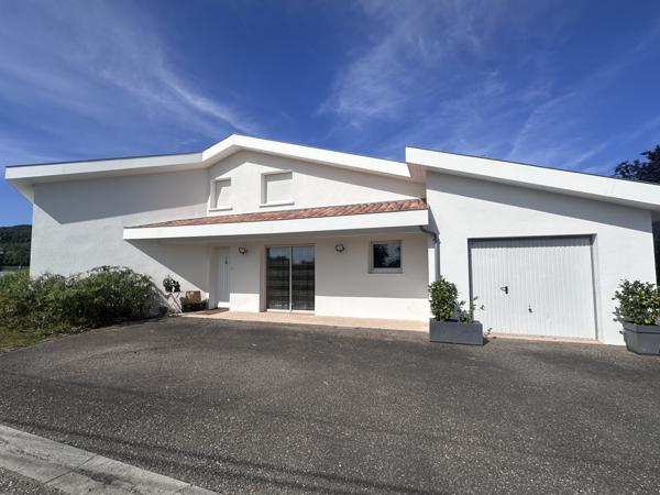 Villeneuve-sur-Lot (47300) Maison d’architecte d'environ 157m² avec piscine et vue dégagée sur la campagne – Villeneuve-sur-Lo