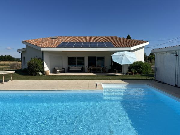 Villeneuve-sur-Lot (47300) Maison d’architecte d'environ 157m² avec piscine et vue dégagée sur la campagne – Villeneuve-sur-Lo