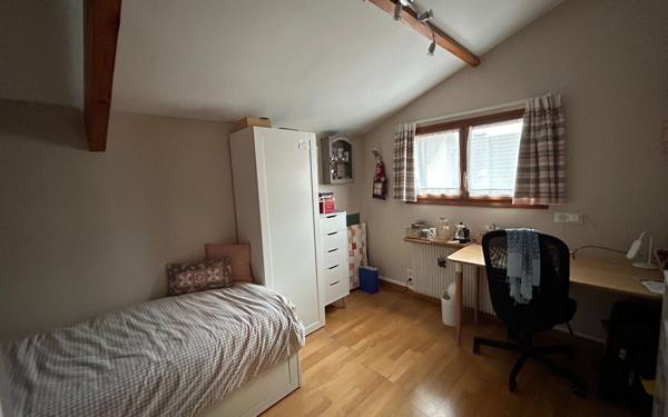 Maison à vendre    4 pièces •  Viroflay