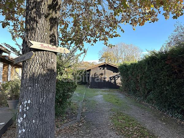 LANTON(33) TAUSSAT LES BAINS - Maison rénovée de Plain-pied de 157 m²- Activité libérale possible- secteur privilégié