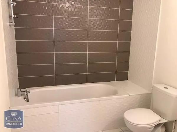 Appartement à louer 2 pièces 41.54m² Lormont (33310)