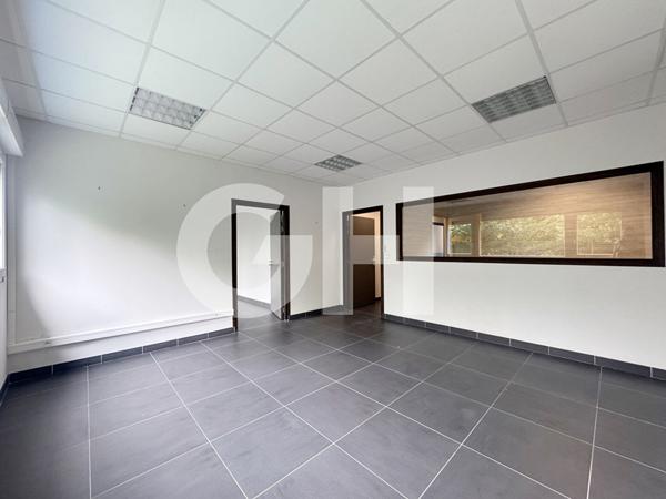 Bureaux Maubeuge 61 m2