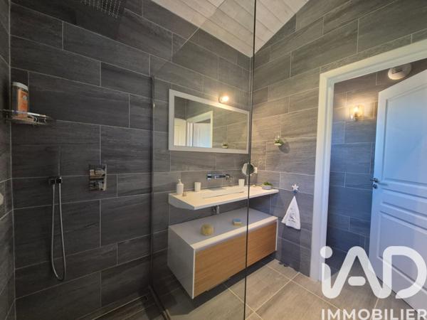 Maison à vendre 4 pièces 146 m² Cotignac