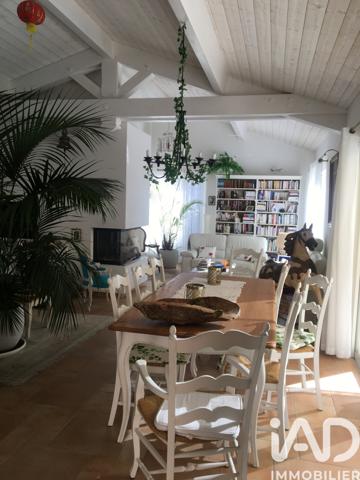 Maison à vendre 4 pièces 146 m² Cotignac