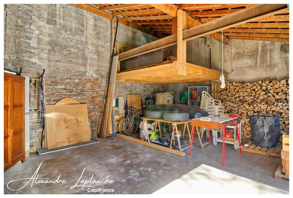 Dpt Tarn et Garonne (82), à vendre MONTAUBAN maison d'architecte des années 30, 10 pièces de 217m² avec jardin et garage.