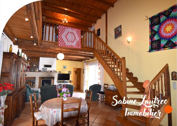 Réalmont (81120) Grange complètement rénovée à 5 minutes de Realmont, 20 minutes d'Albi