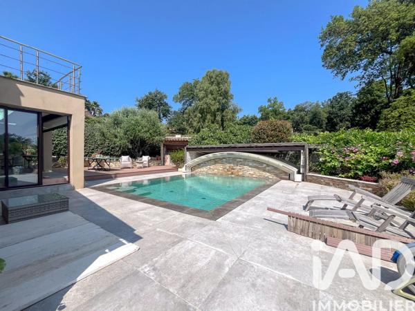 Maison à vendre 7 pièces 165 m² Cogolin