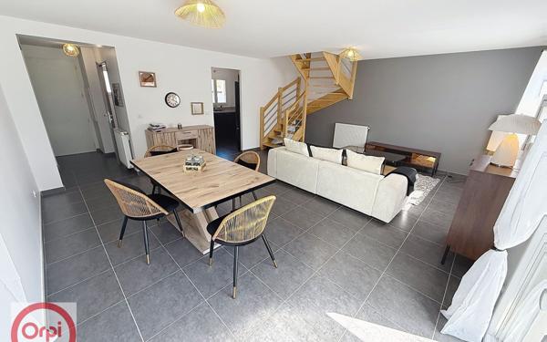 Maison à louer    4 pièces • 95 m2 Artiguelouve